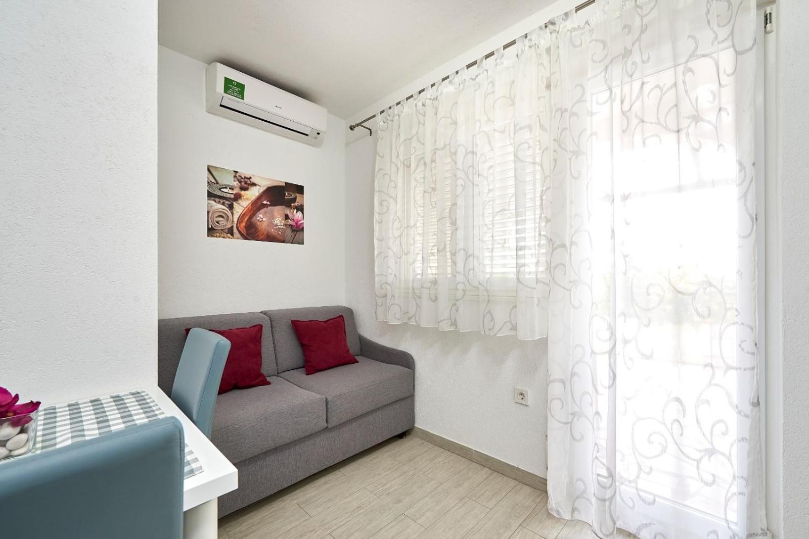 Apartments With A Parking Space Mavarstica, Ciovo - 17803 Trogir Zimmer foto